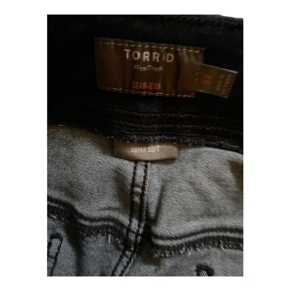 Torrid Jeans 5R Blue Plus Lean Jean Pull On Stretch High Rise Med Wash - Picture 8 of 8